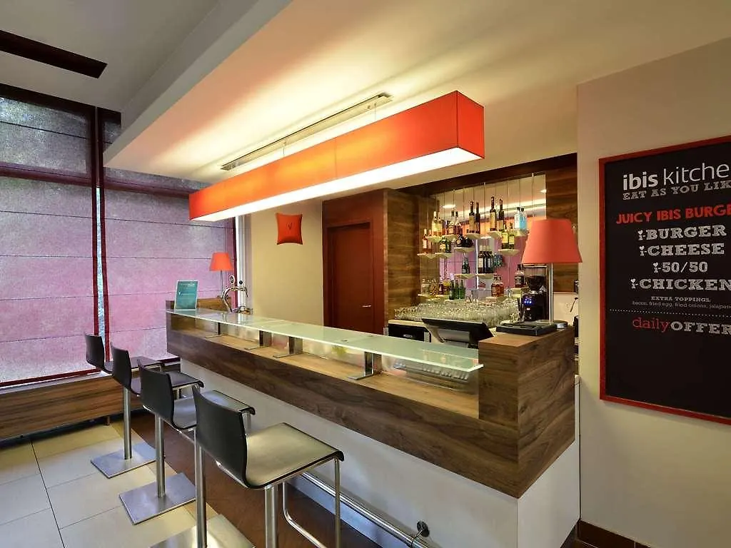 Ibis Budapest Citysouth 3*,