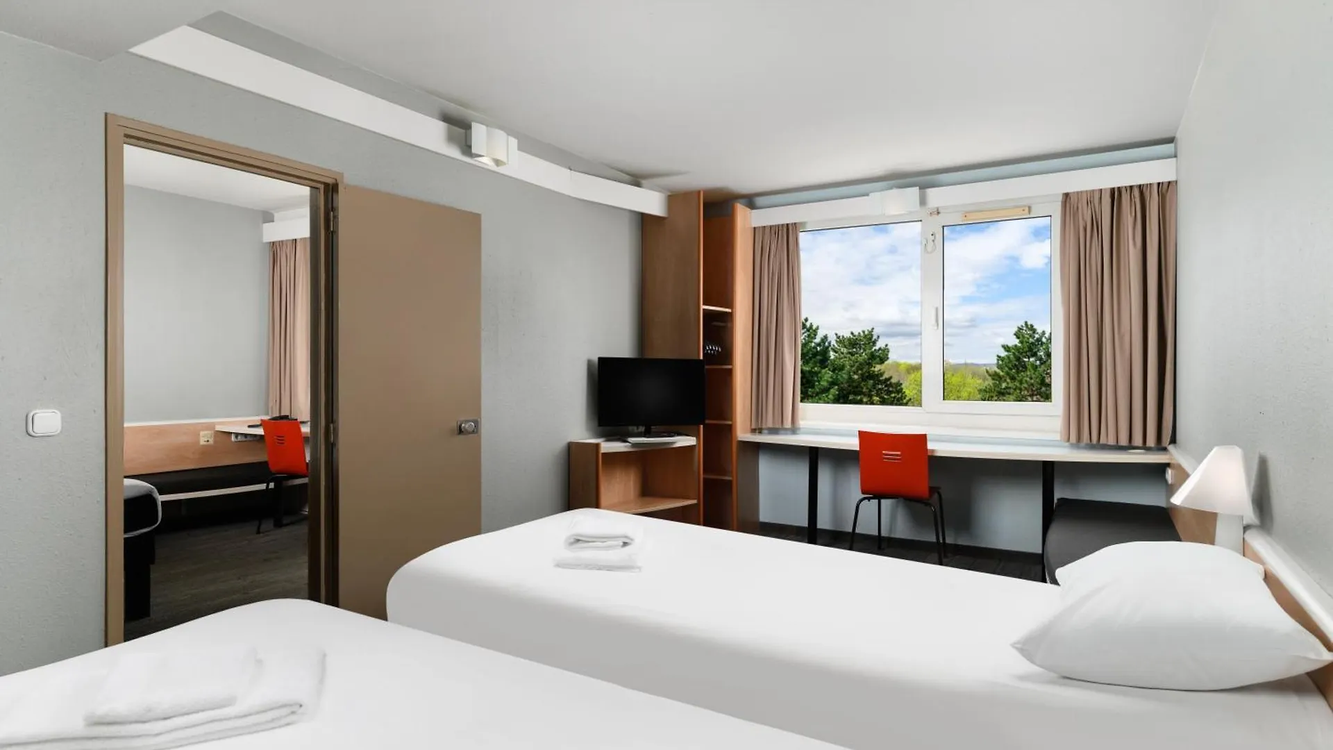 Ibis Budapest Citysouth 3*,  Hungary