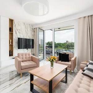 Apartament Esencja With Free Parking Garbary 104 By Renters 